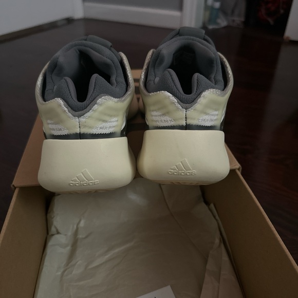 Yeezy Gray and Cream Sneakers - Picture 3 of 5